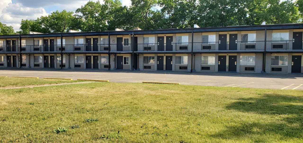 Travelodge By Wyndham Livonia Canton Novi Detroit Area Luaran gambar