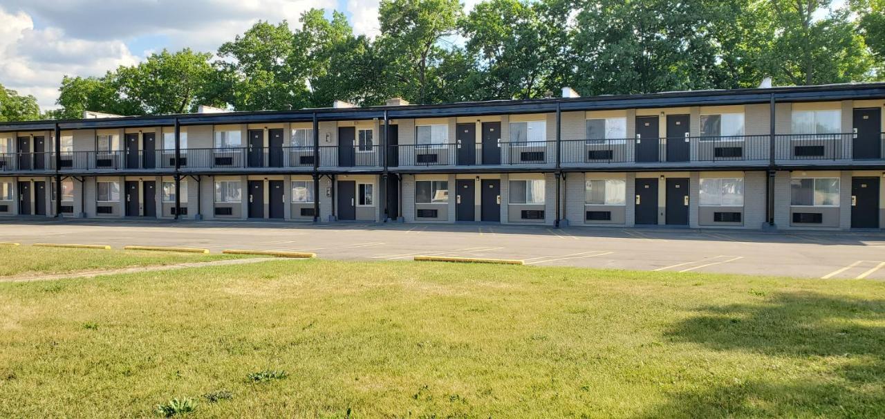 Travelodge By Wyndham Livonia Canton Novi Detroit Area Luaran gambar