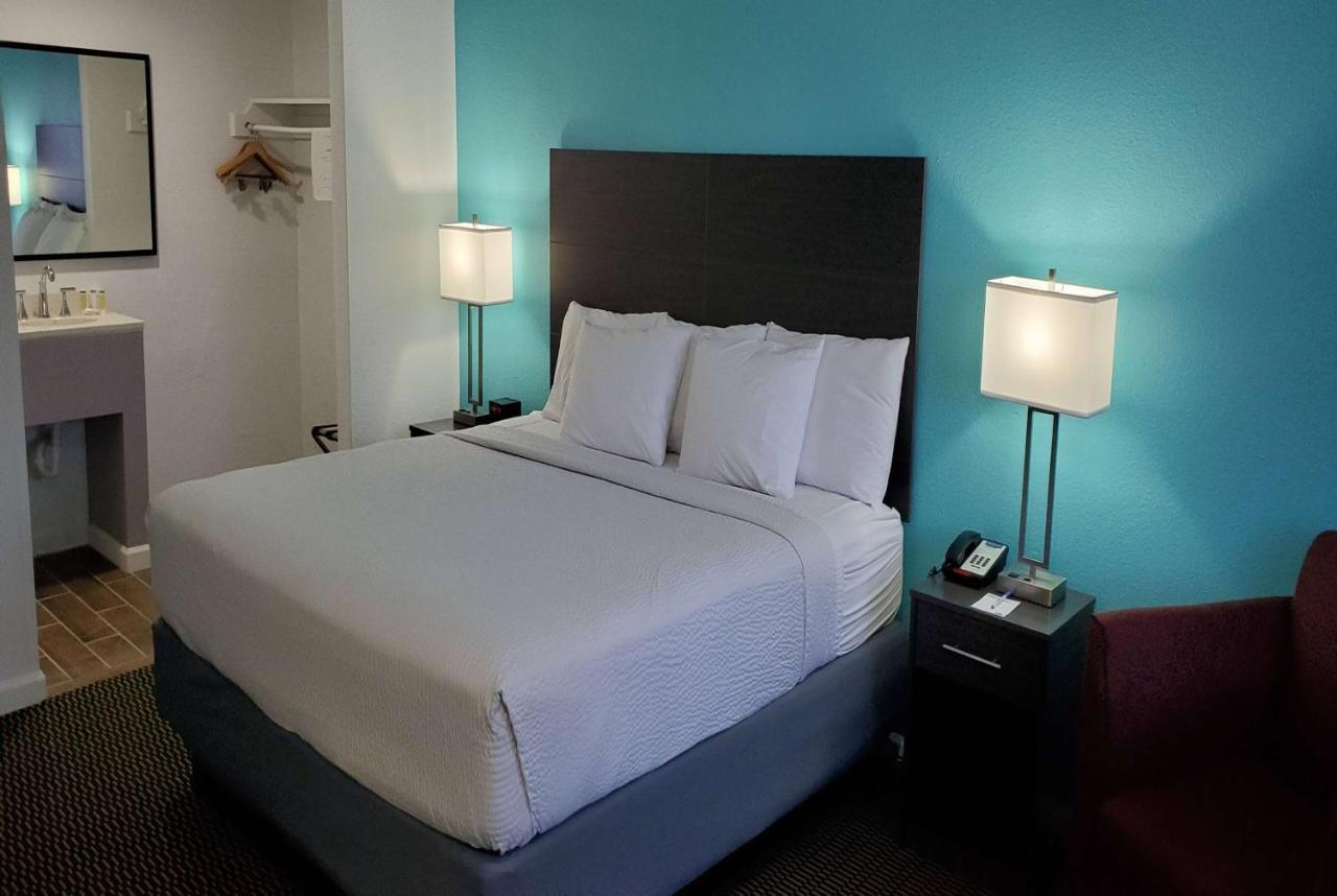 Travelodge By Wyndham Livonia Canton Novi Detroit Area Luaran gambar